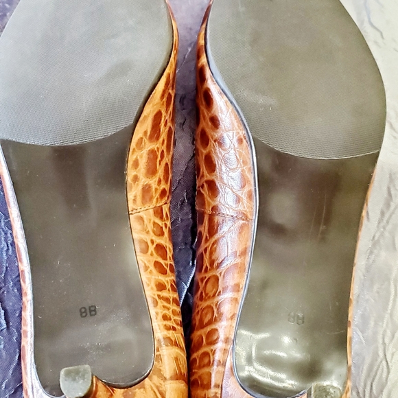 Talbots heels - Picture 4 of 7